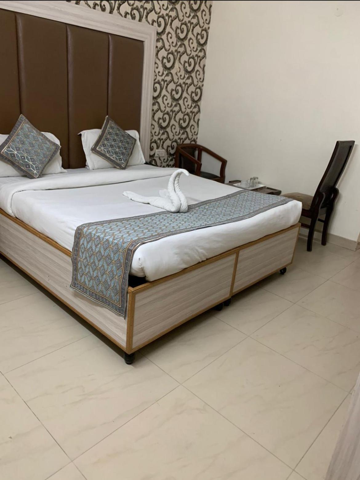 Hotel Star Palace - Near Karol Bagh Metro 德里 外观 照片