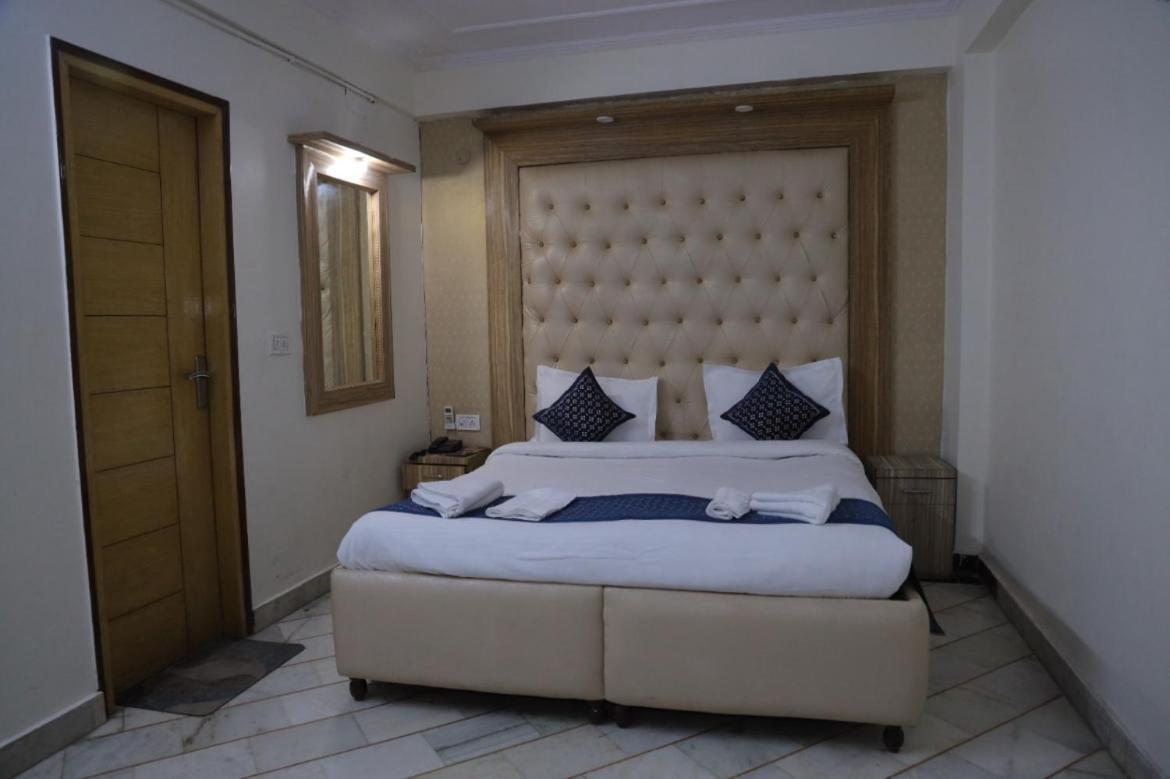 Hotel Star Palace - Near Karol Bagh Metro 德里 外观 照片