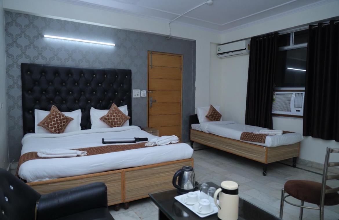 Hotel Star Palace - Near Karol Bagh Metro 德里 外观 照片